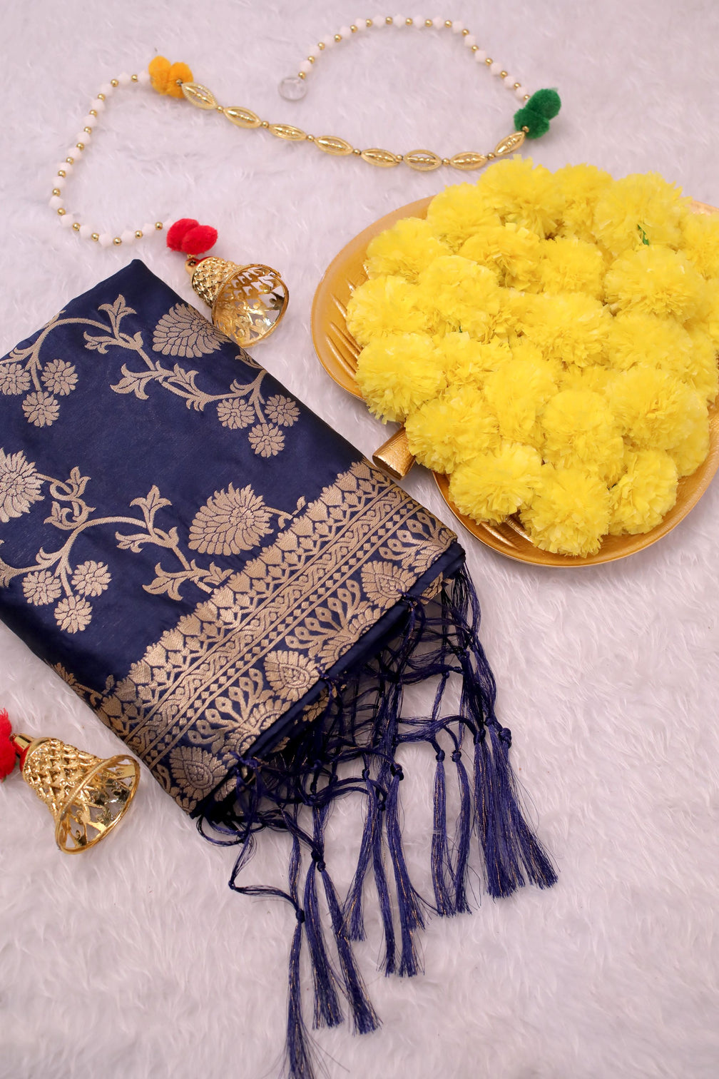 DEVANGI Fashion Women's Floral Silk Blend Patola Woven Dupatta