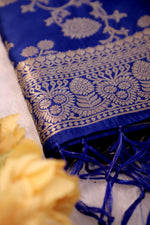 image, DEVANGI Fashion Women&#39;s Floral Silk Blend Patola Woven Dupatta
