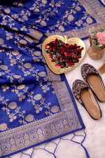 image, DEVANGI Fashion Women&#39;s Floral Silk Blend Patola Woven Dupatta
