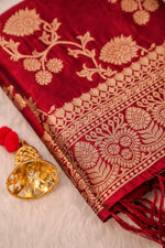 image, DEVANGI Fashion Women&#39;s Floral Silk Blend Patola Woven Dupatta
