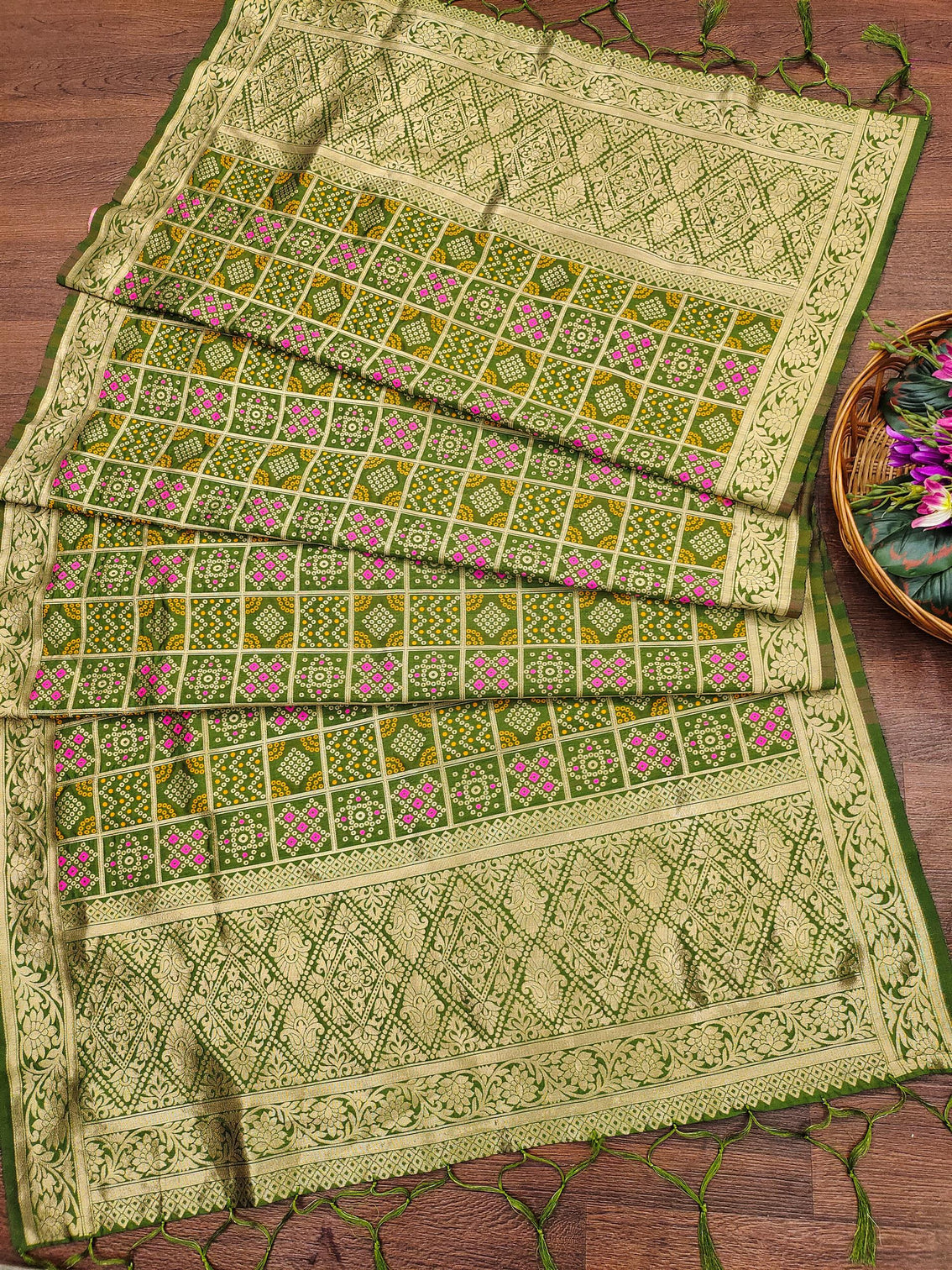 DEVANGI Fashion Women's Floral Silk Blend Patola Woven Dupatta