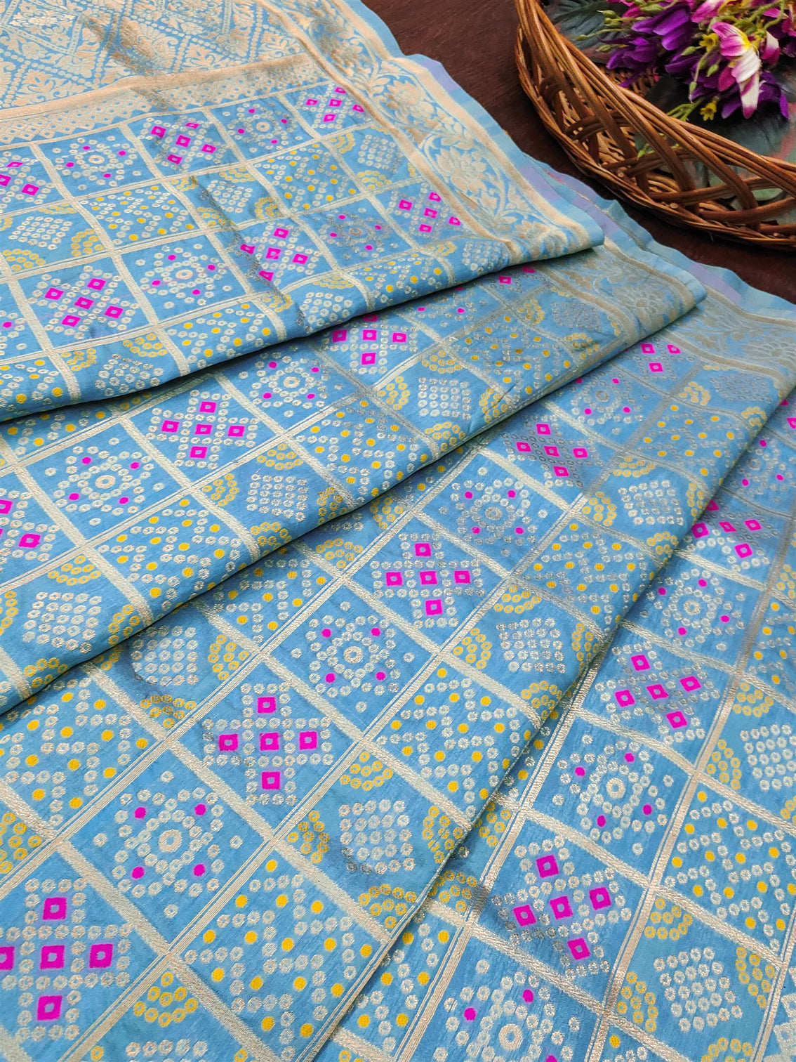 DEVANGI Fashion Women's Floral Silk Blend Patola Woven Dupatta