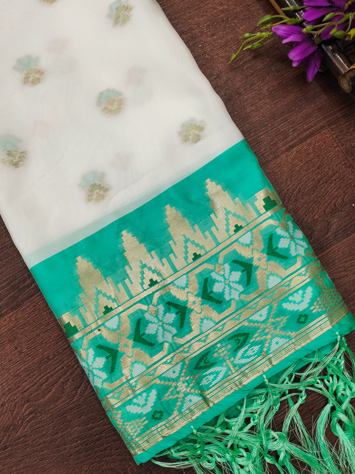 DEVANGI Fashion Women's Floral Silk Blend Patola Woven Dupatta