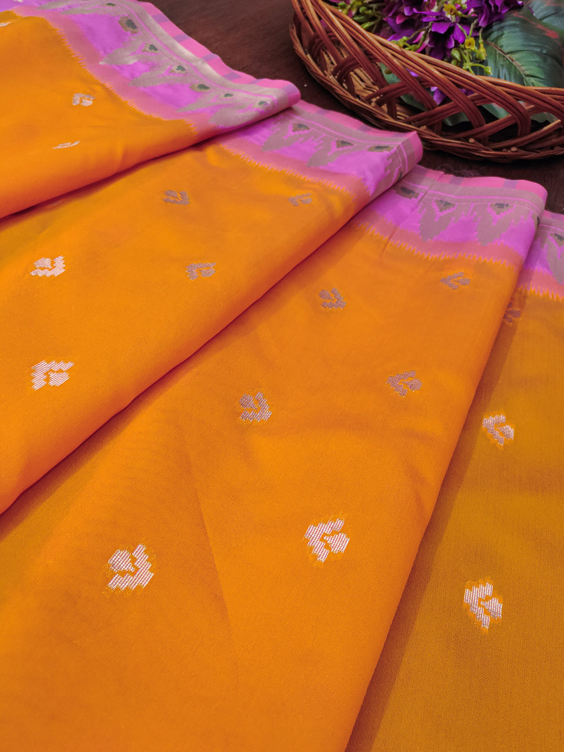DEVANGI Fashion Women's Floral Silk Blend Patola Woven Dupatta