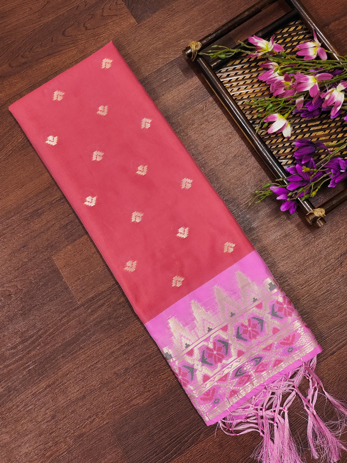 DEVANGI Fashion Women's Floral Silk Blend Patola Woven Dupatta