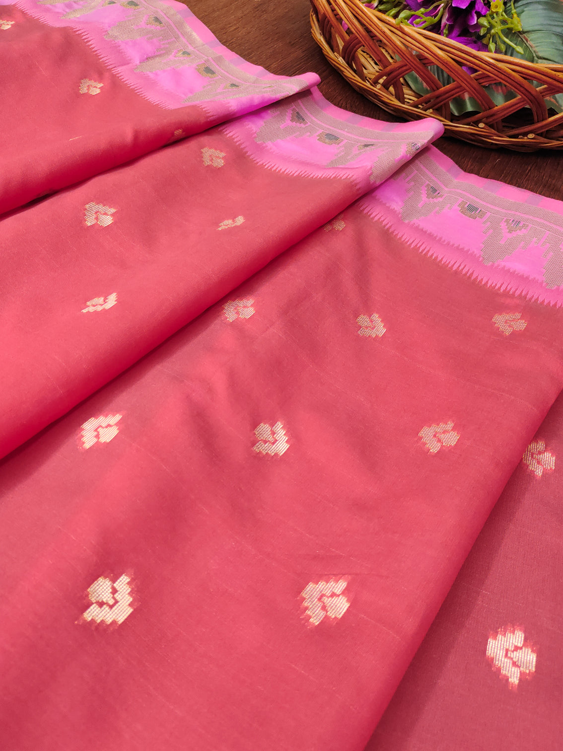 DEVANGI Fashion Women's Floral Silk Blend Patola Woven Dupatta