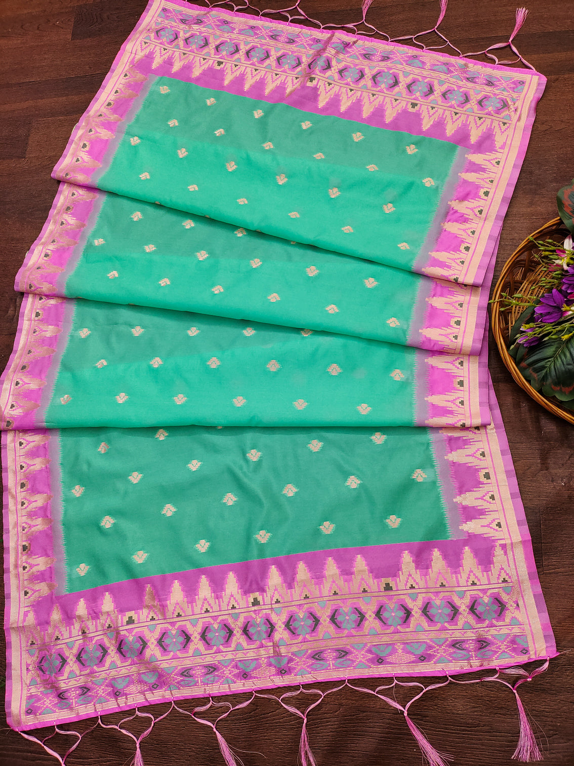DEVANGI Fashion Women's Floral Silk Blend Patola Woven Dupatta