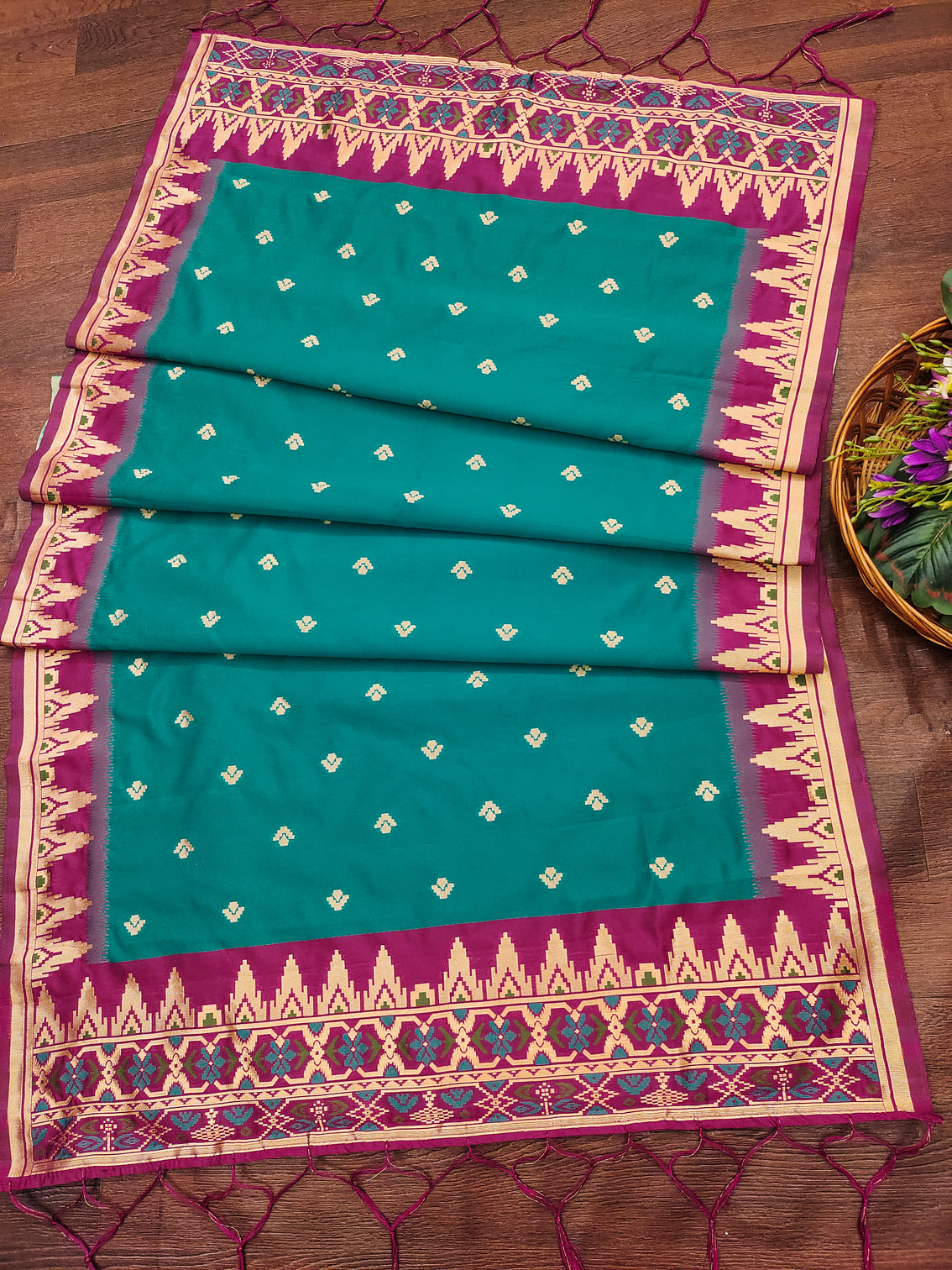 DEVANGI Fashion Women's Floral Silk Blend Patola Woven Dupatta