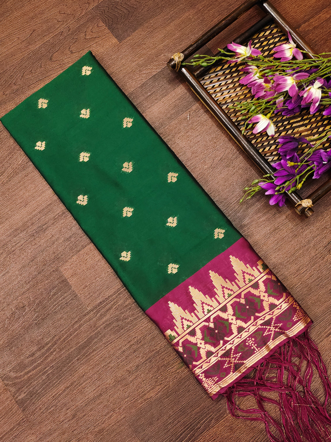 DEVANGI Fashion Women's Floral Silk Blend Patola Woven Dupatta