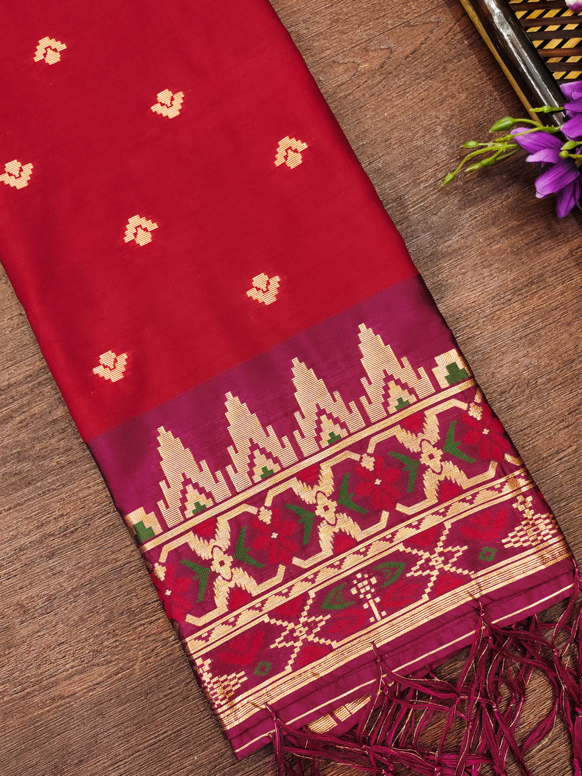 DEVANGI Fashion Women's Floral Silk Blend Patola Woven Dupatta