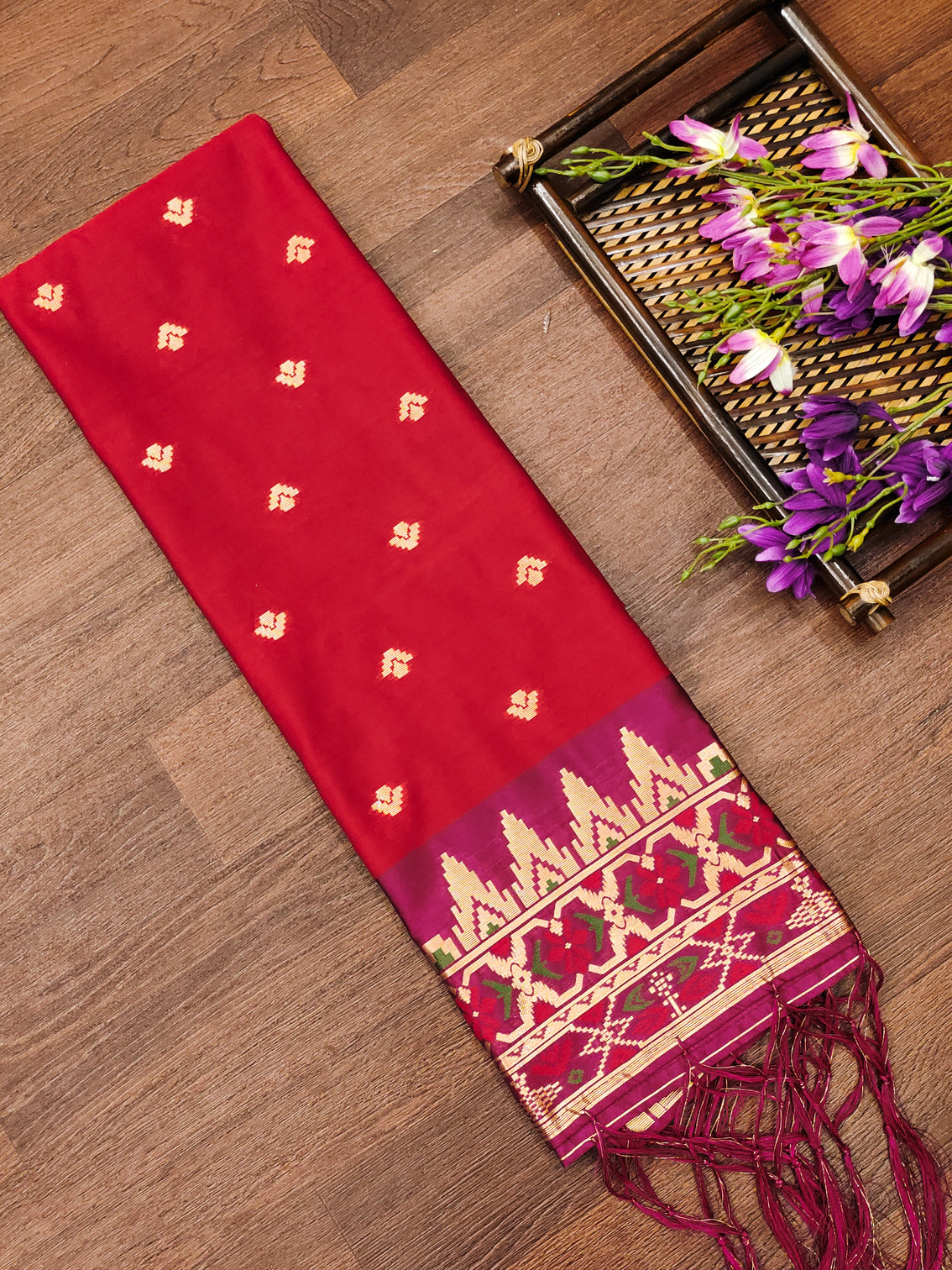 DEVANGI Fashion Women's Floral Silk Blend Patola Woven Dupatta