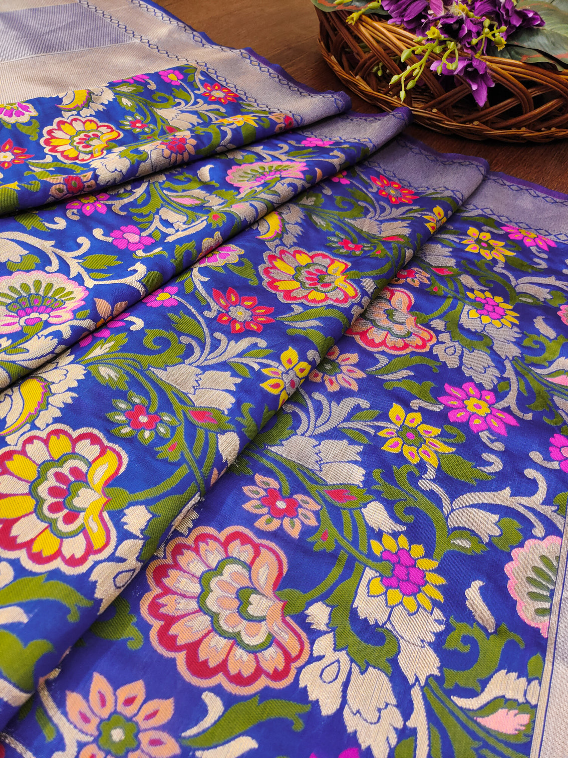 DEVANGI Fashion Women's Floral Silk Blend Patola Woven Dupatta