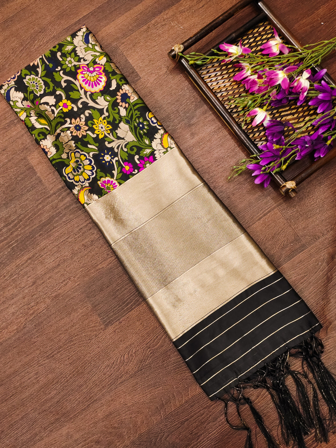 DEVANGI Fashion Women's Floral Silk Blend Patola Woven Dupatta