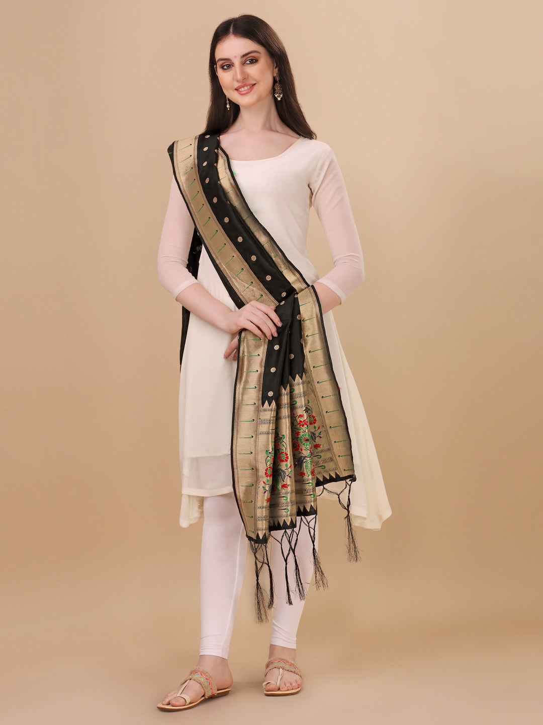 DEVANGI Fashion Women's Floral Silk Blend Patola Woven Dupatta