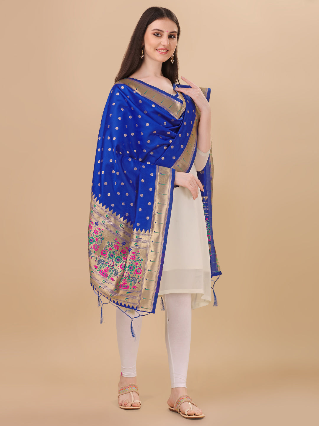 DEVANGI Fashion Women's Floral Silk Blend Patola Woven Dupatta
