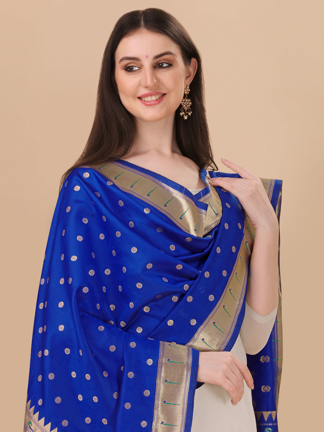 DEVANGI Fashion Women's Floral Silk Blend Patola Woven Dupatta
