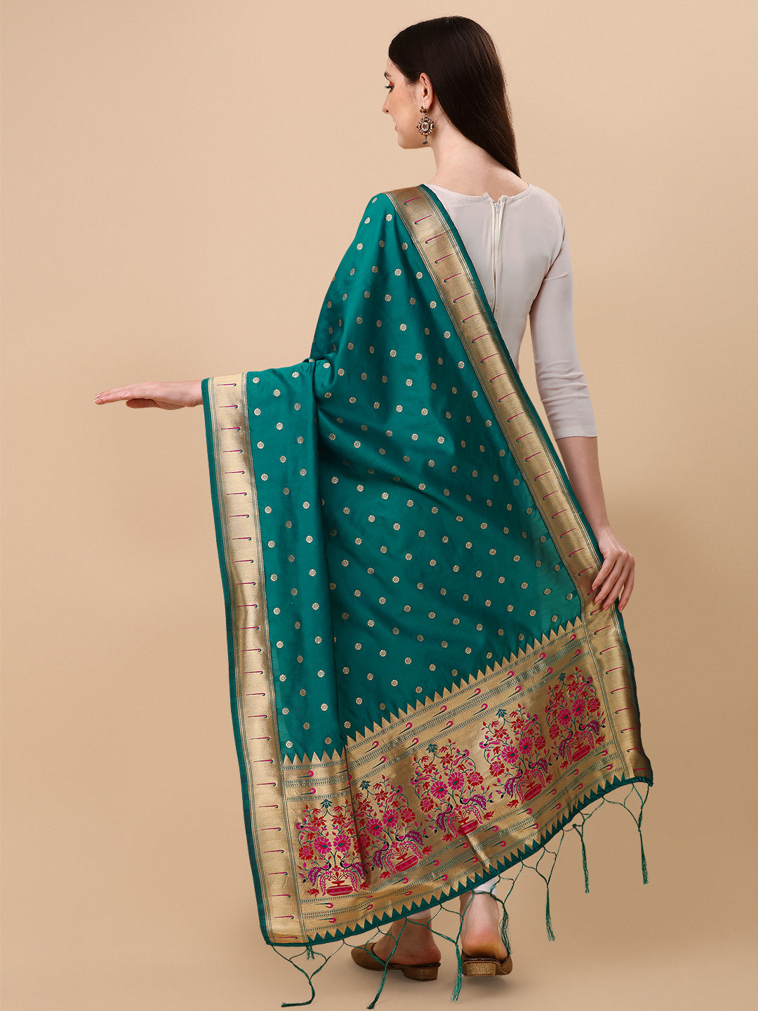 DEVANGI Fashion Women's Floral Silk Blend Patola Woven Dupatta