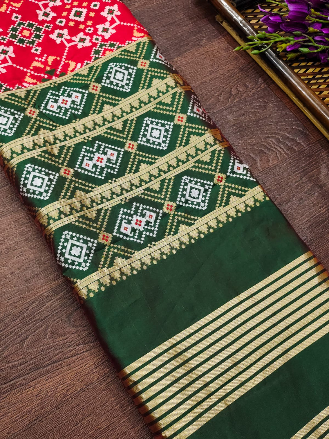 DEVANGI Fashion Women's Floral Silk Blend Patola Woven Dupatta