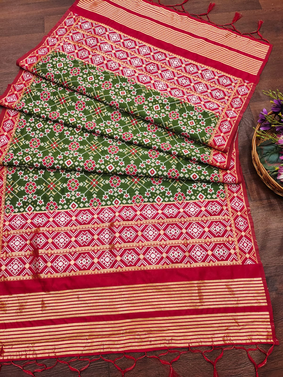 DEVANGI Fashion Women's Floral Silk Blend Patola Woven Dupatta